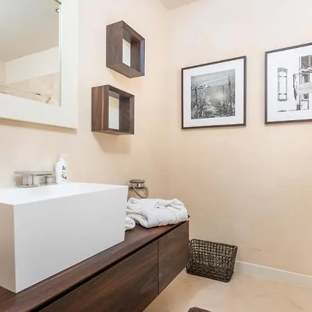 Rafaelle Guest house *