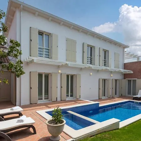 Rafaelle By Konukevi